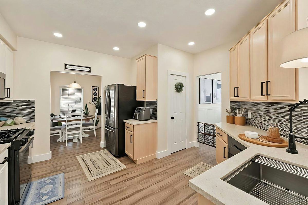 8311 Caraway Lake Cir - Photo 4 of 4