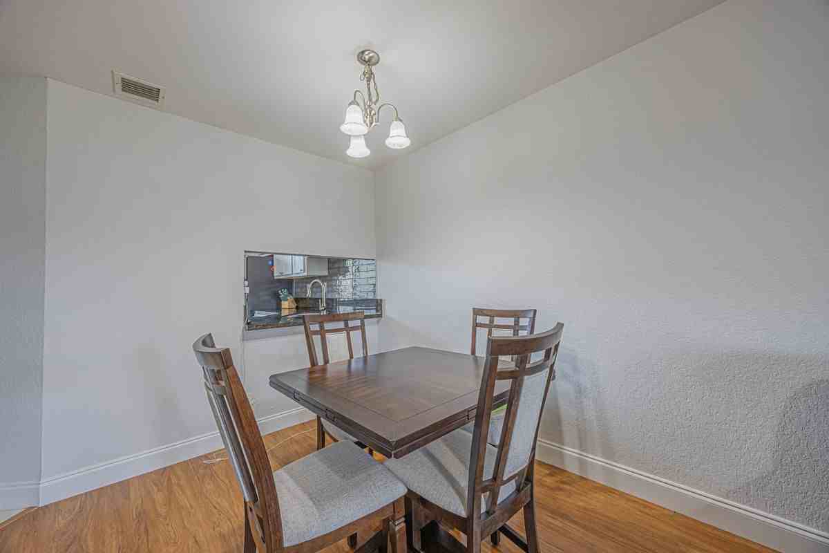 9541 Sw 1st Ct - Photo 7 of 28