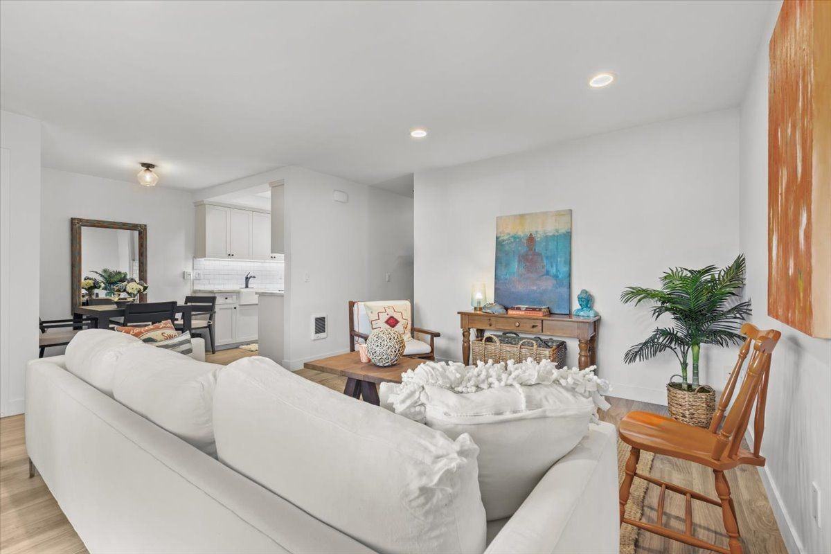 2715 Camino Del Mar - Photo 3 of 15