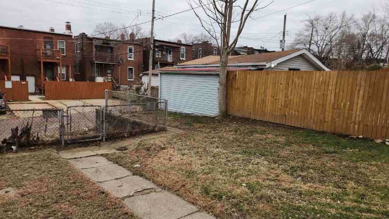 3716 Louisiana Ave - Photo 4 of 17