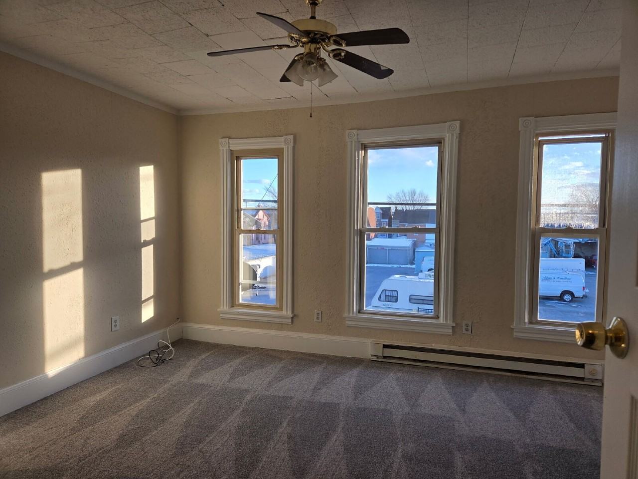 309 Mifflin St - Photo 7 of 13