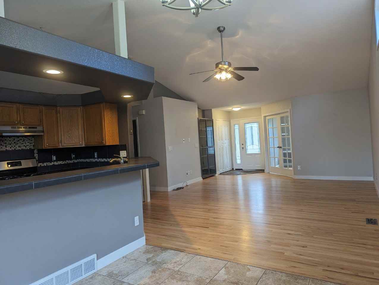 2306 Steele St - Photo 3 of 21