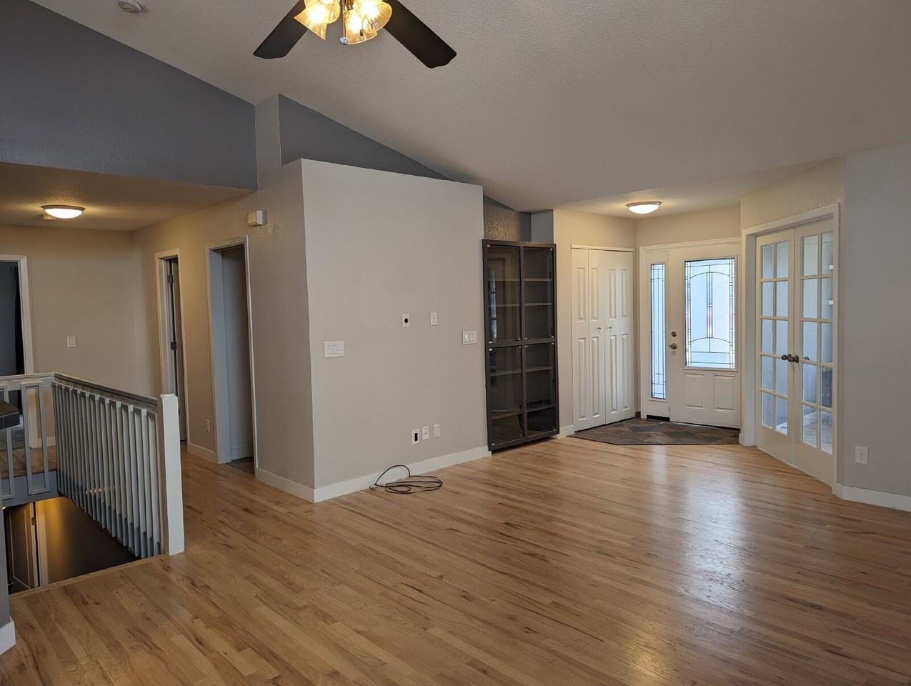 2306 Steele St - Photo 5 of 21