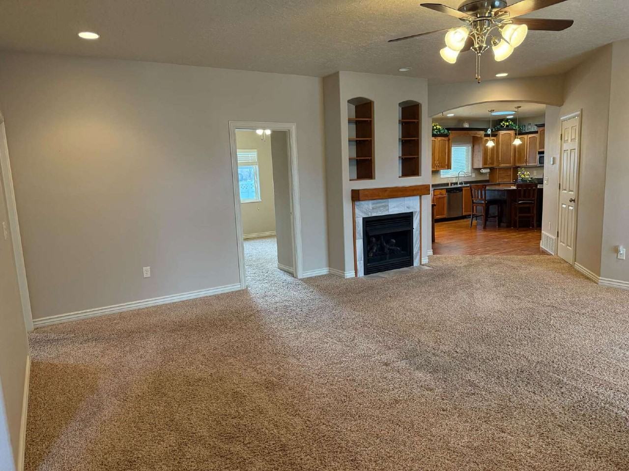 817 W 700 S - Photo 2 of 9