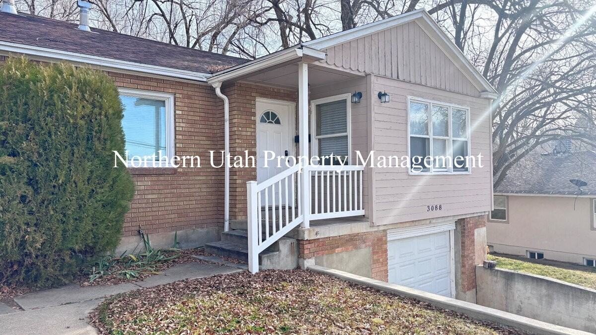 3088 Quincy Ave - Photo 3 of 17