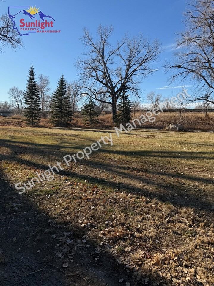 2390 Us Highway 310 - Photo 3 of 20