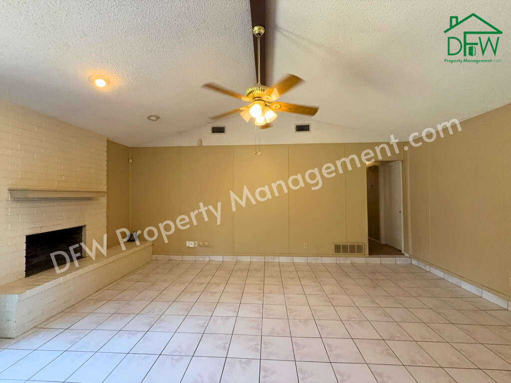 5604 Ember Dr - Photo 3 of 38