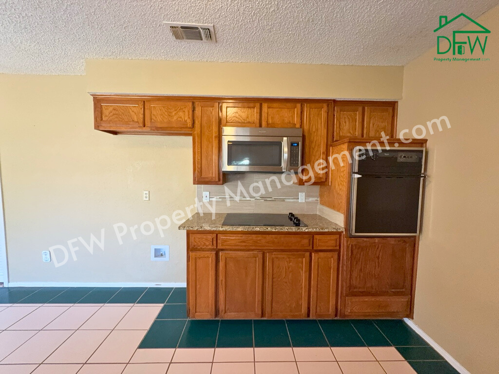 5604 Ember Dr - Photo 6 of 38