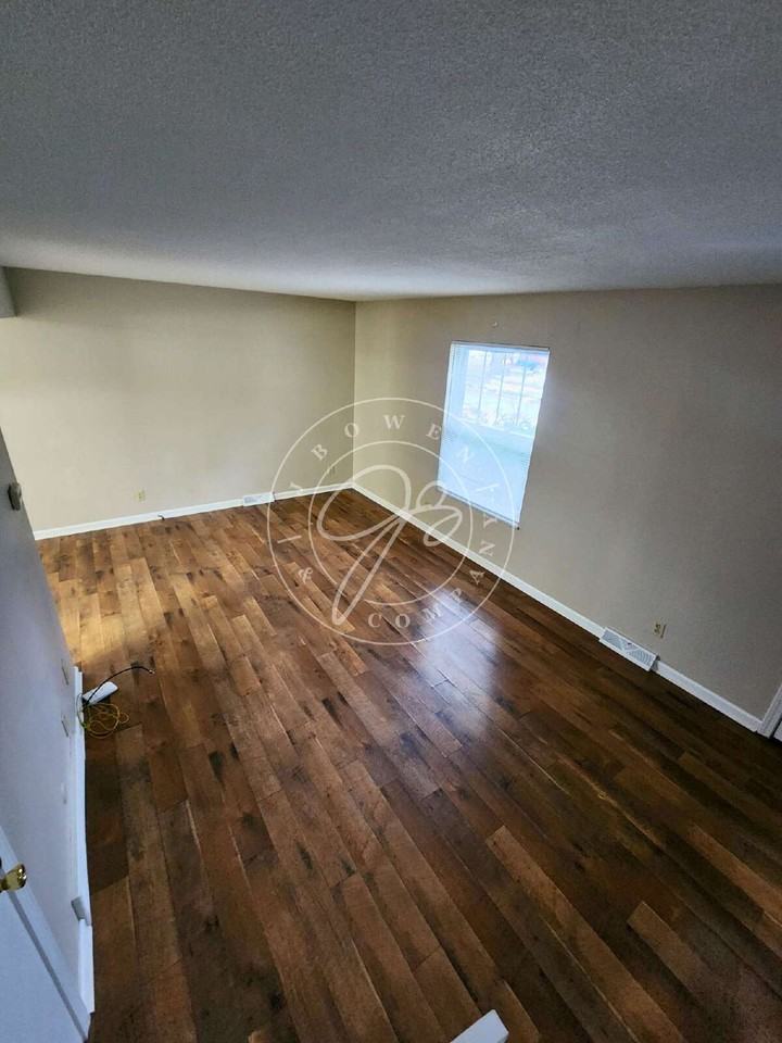 3854 Sheffield Ct - Photo 6 of 29