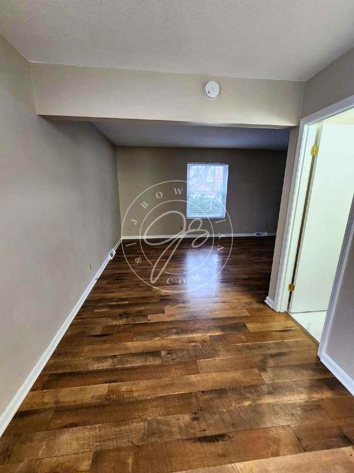 3854 Sheffield Ct - Photo 7 of 29