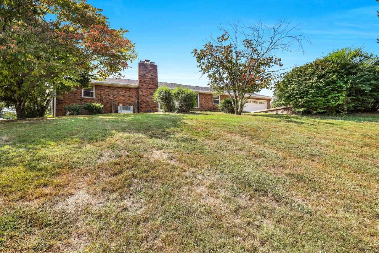 208 General Forrest Dr - Photo 6 of 24