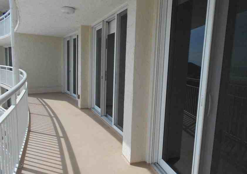 1601 Ocean Dr S - Photo 2 of 16