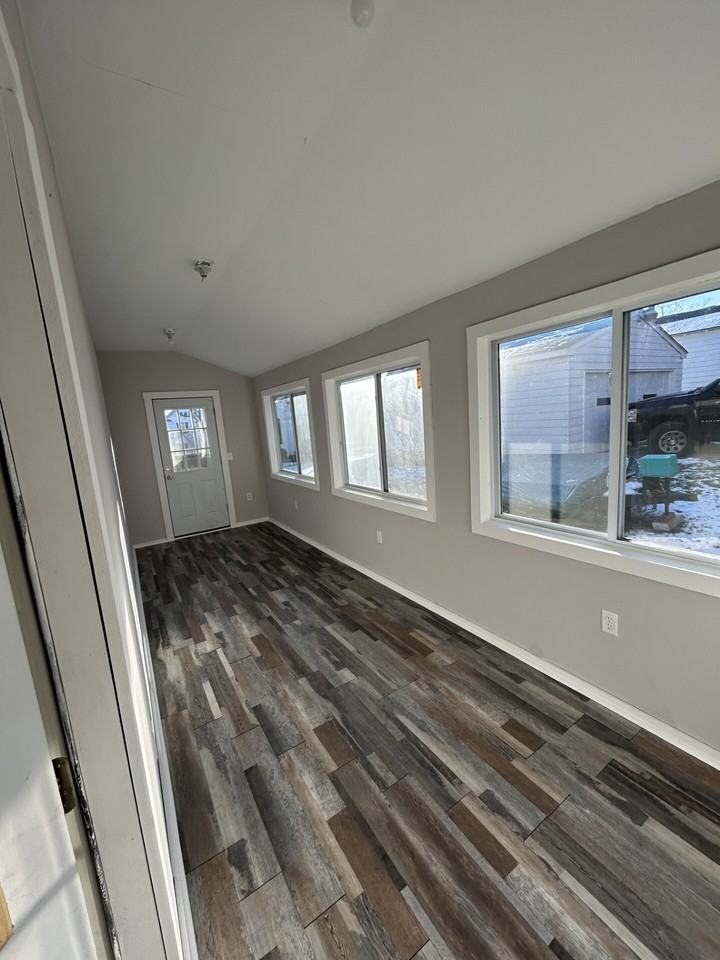 427 N Liberty St - Photo 3 of 13