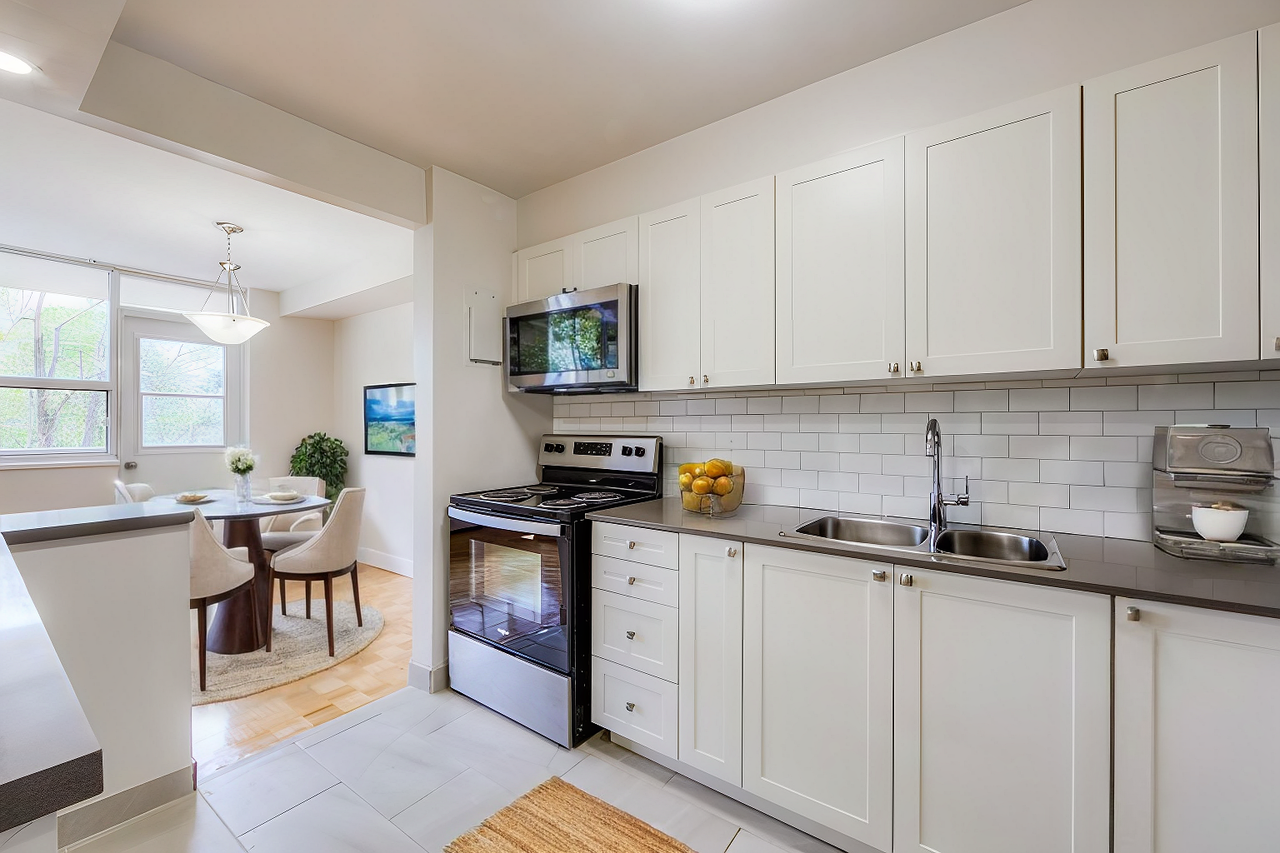 Royale Towers - Photo 3 of 17