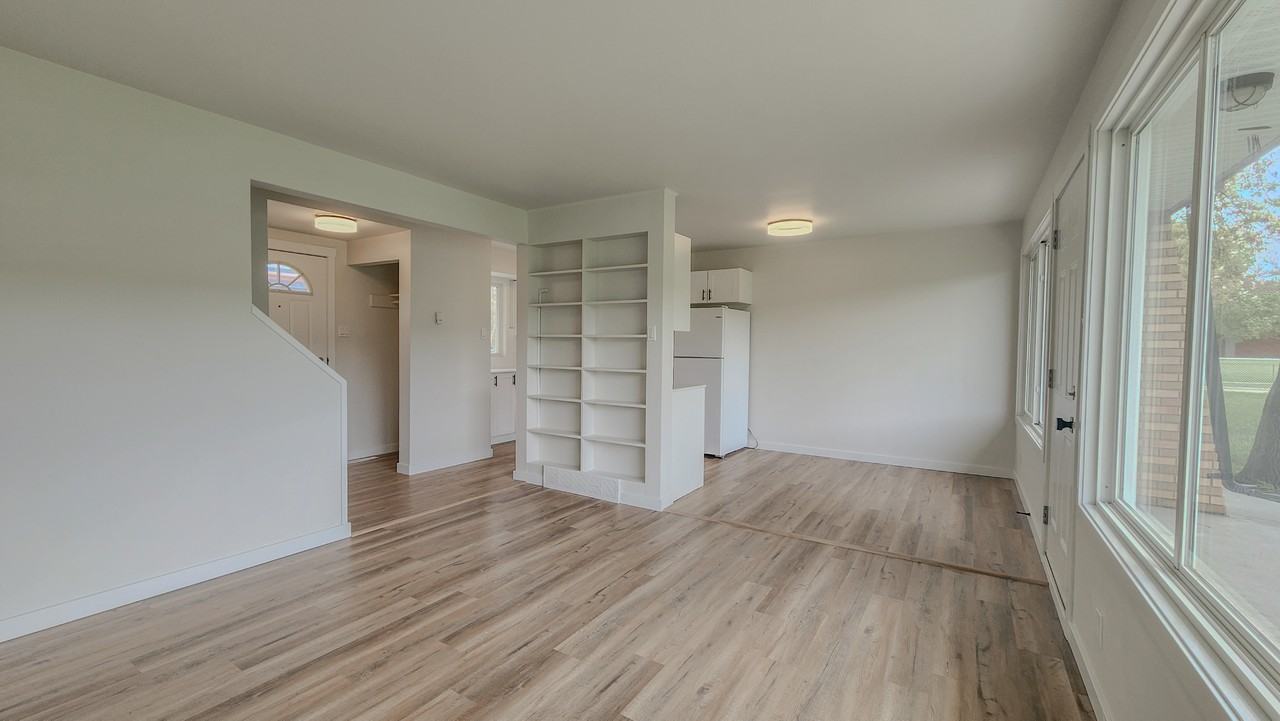 Garden Court - Photo 6 of 28