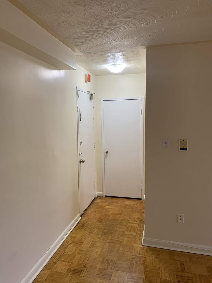 Wycombe Apartments - Photo 4 of 8