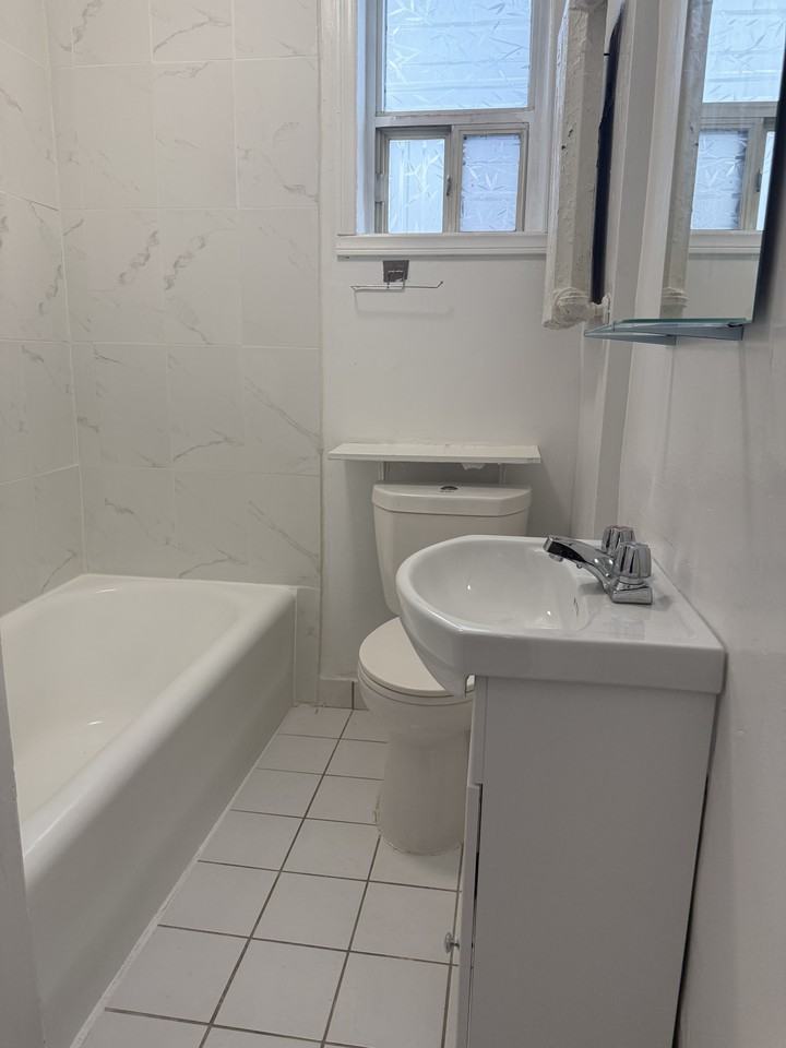 140 Wellesley Street East - Photo 6 of 14