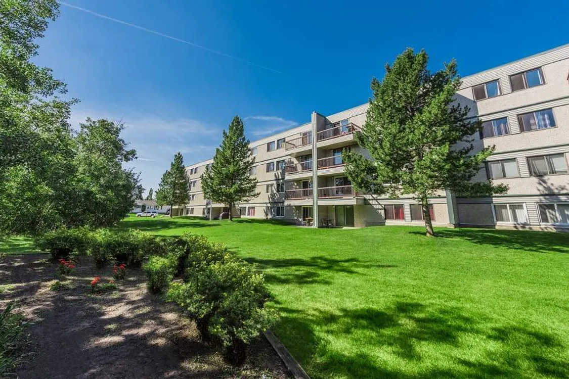 Harrow Court - Photo 4 of 21