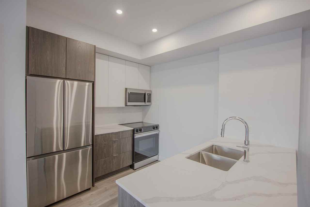 Edgemont Flats - Photo 4 of 22