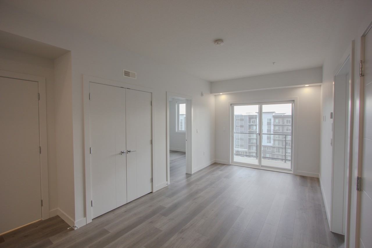 Edgemont Flats - Photo 7 of 22