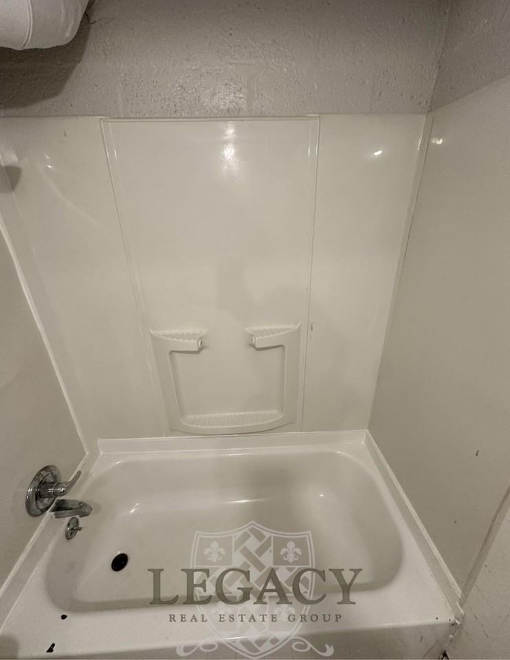 1517 Sweetbriar Ave #C - Photo 5 of 12