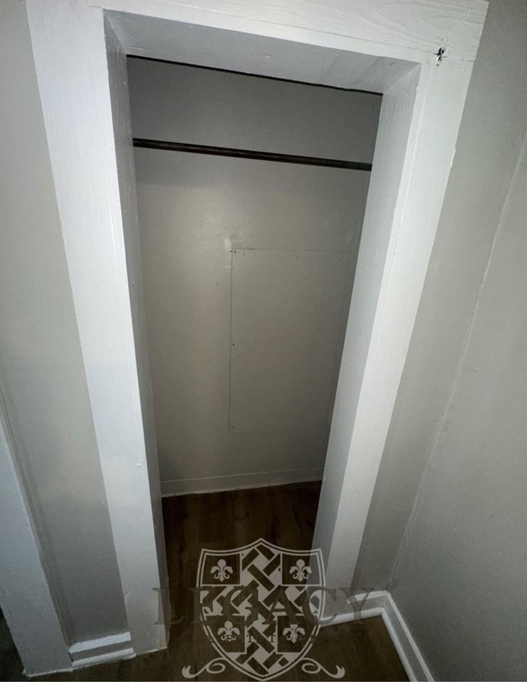 1517 Sweetbriar Ave #C - Photo 3 of 12