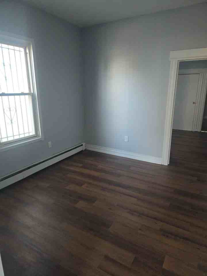 414-416 Avon Avenue - Photo 6 of 11