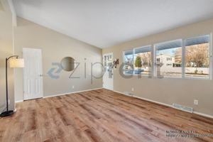 featured image of 10017 Sprague St