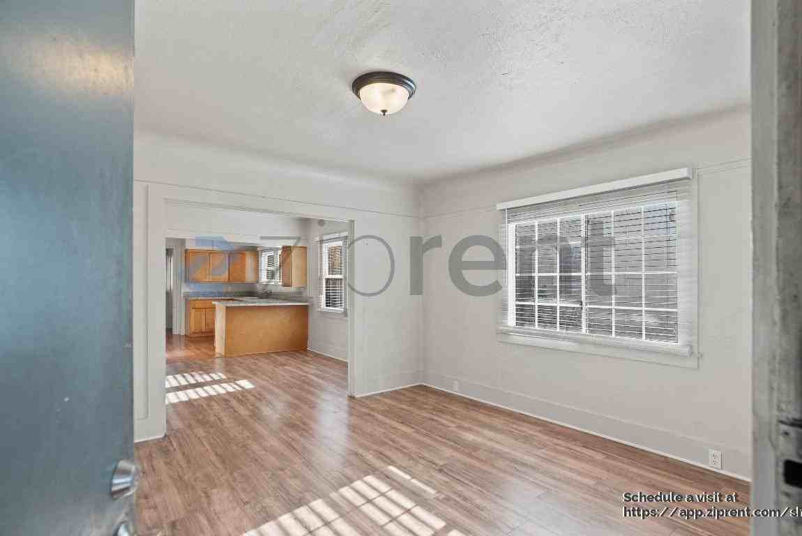 7840 Church St - Photo 7 of 33