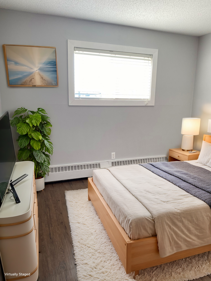 Sheraton Apartments - Photo 6 of 13