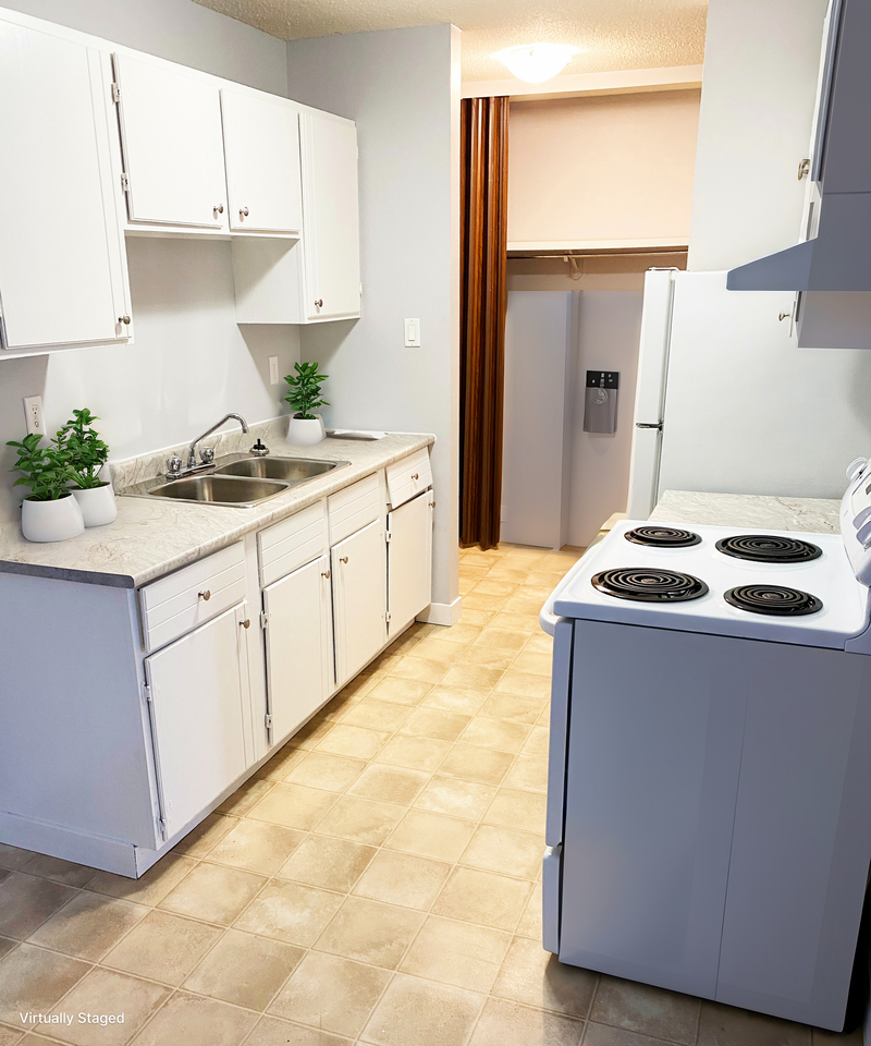 4 Nixon - Photo 4 of 15