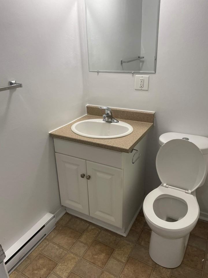 80 Pearson - Photo 4 of 13