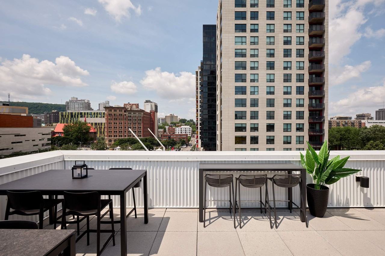 Le Petit Laurent - Photo 6 of 50