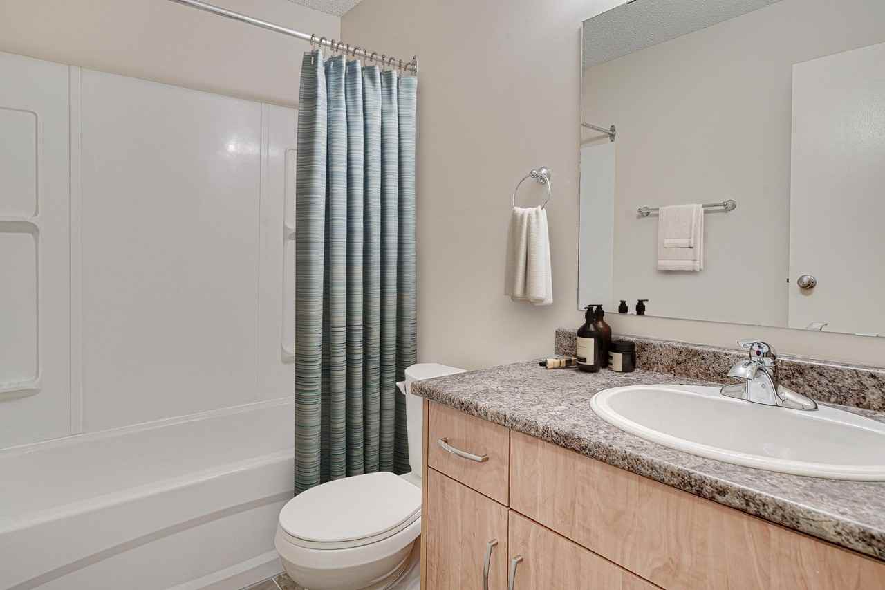 St. Charles Place - Photo 6 of 12