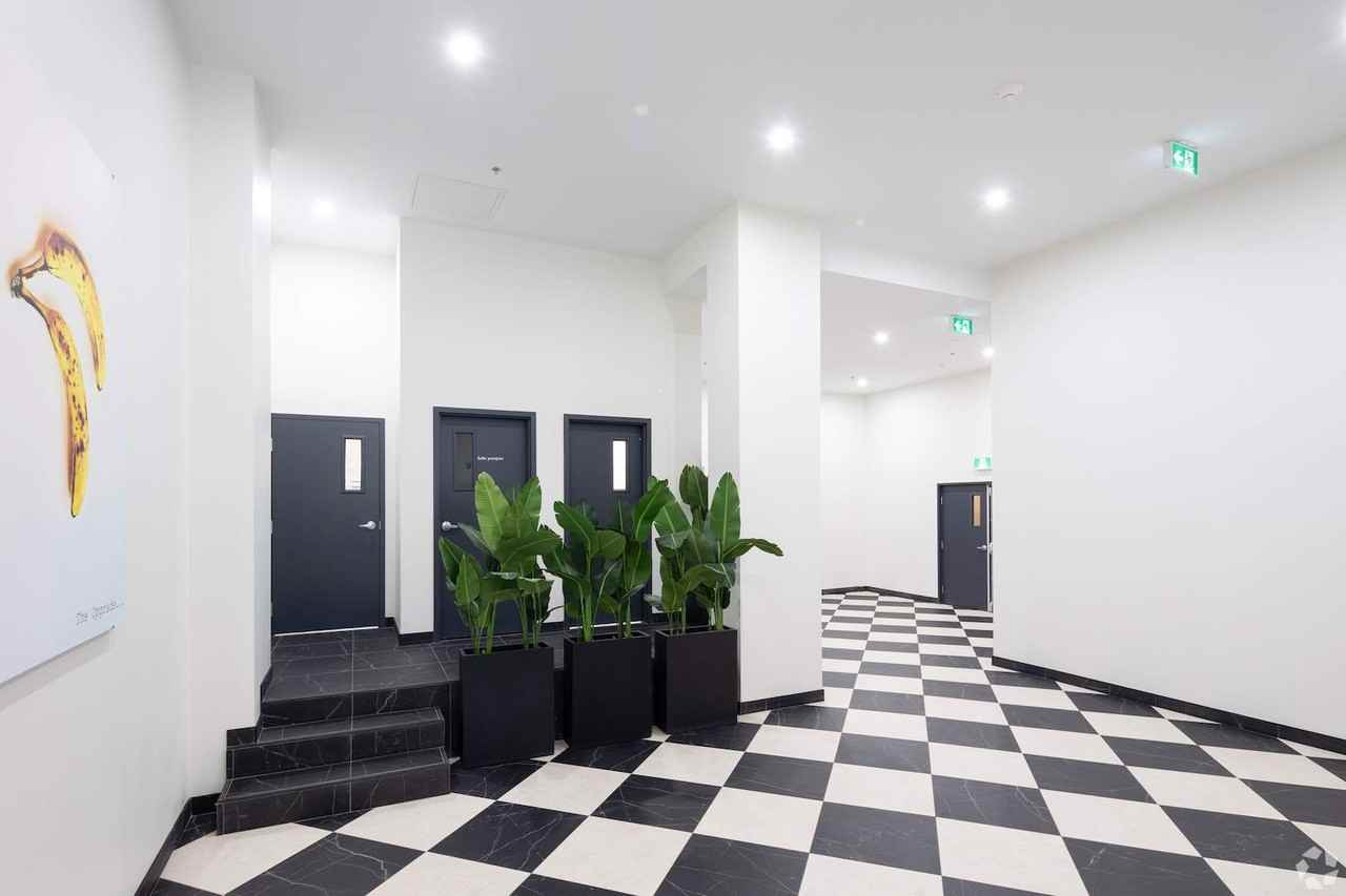 Bishop Embassy - Photo 6 of 50