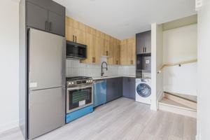 featured image of 136 Carillon St