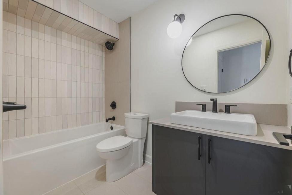 136 Carillon Street - Photo 3 of 7