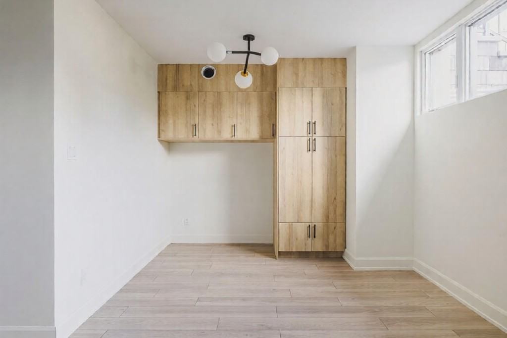 136 Carillon Street - Photo 7 of 7