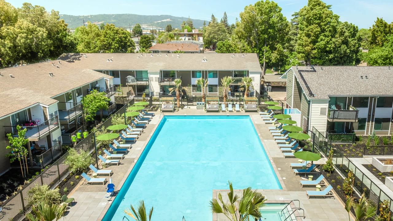 Lorien - Photo 5 of 50