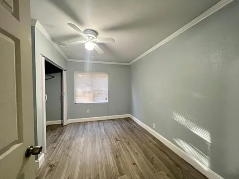 2337 37th St S - Photo 7 of 10