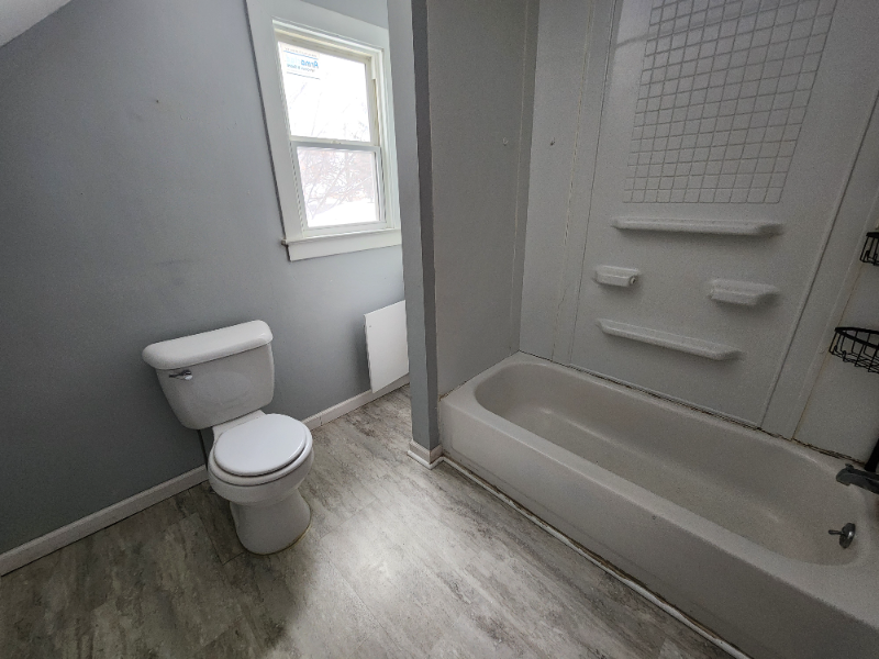 1119 Lake St #2 - Photo 7 of 8