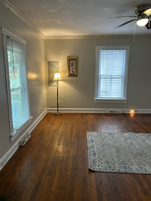 927 S Jackson St #A - Photo 4 of 25