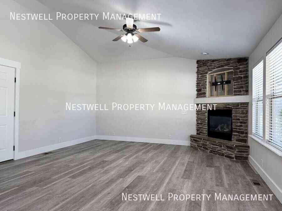 57 Fairway Dr - Photo 5 of 47