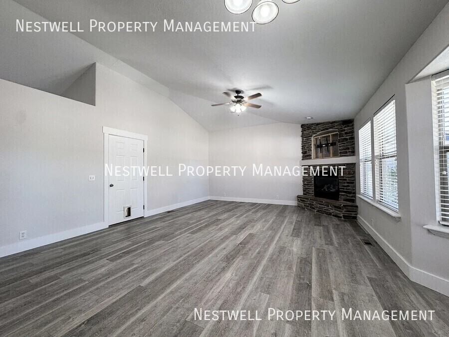 57 Fairway Dr - Photo 6 of 47