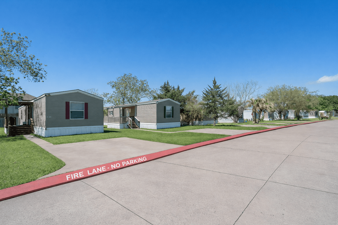 Alvin Vista Verde MHC - Photo 2 of 4