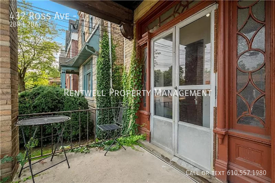 432 Ross Ave #1 - Photo 3 of 17