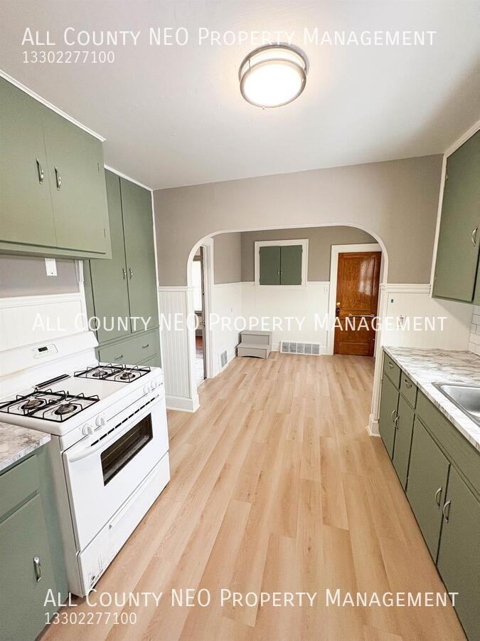 841 Concord Ave - Photo 5 of 13