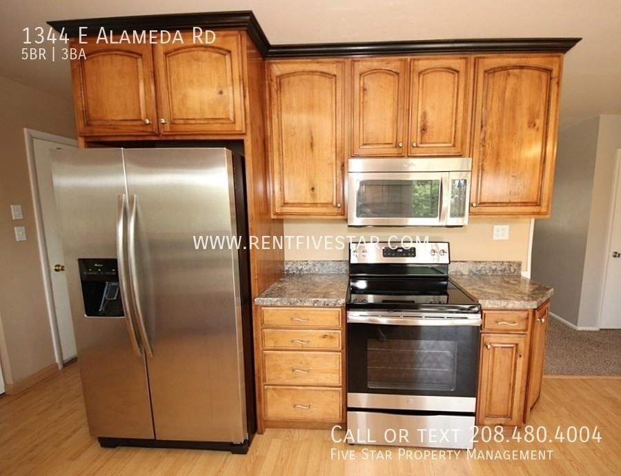 1344 E Alameda Rd - Photo 6 of 19