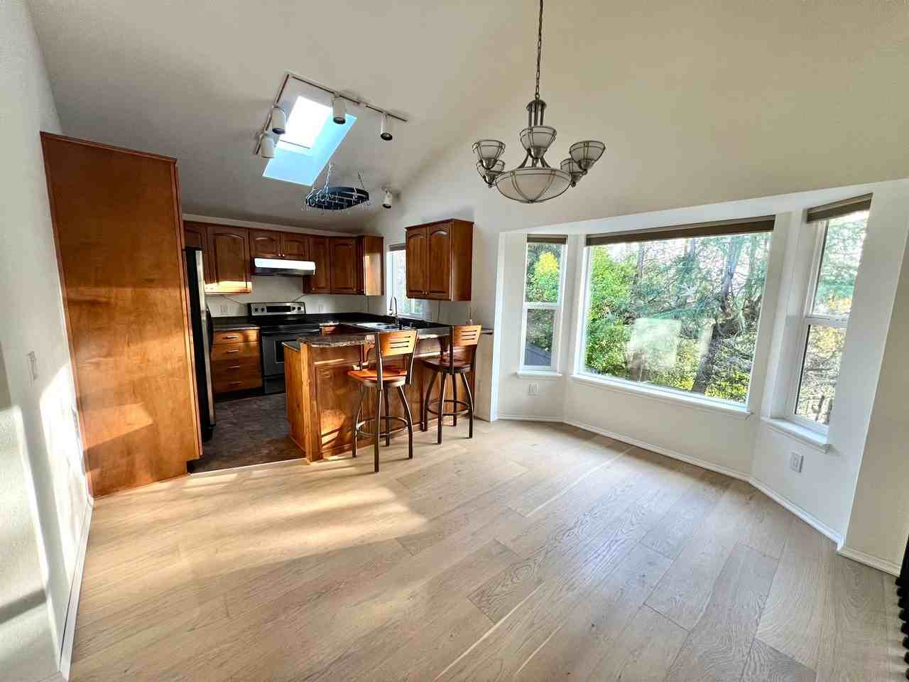 20915 Ne 17th St - Photo 5 of 32