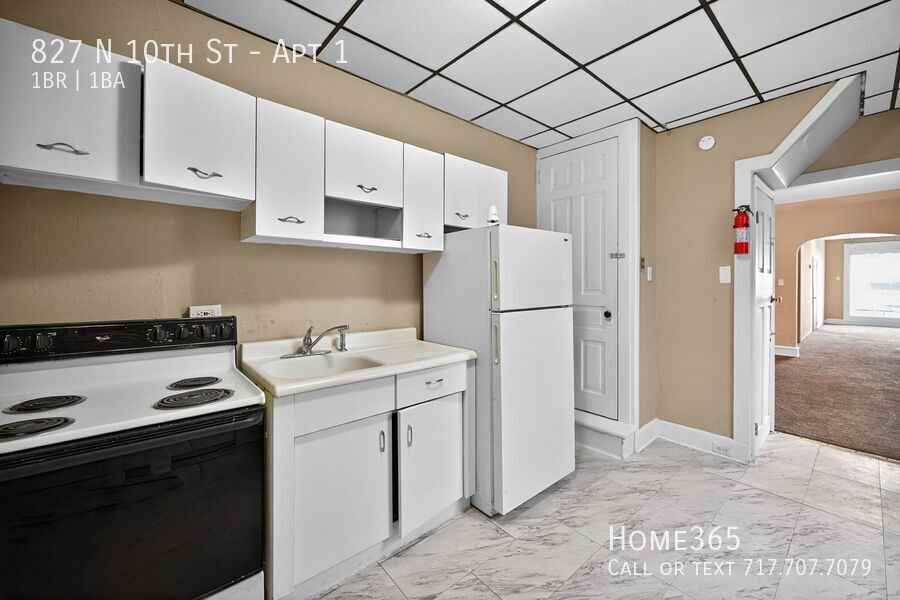 827 N 10th St #1 - Photo 7 of 20